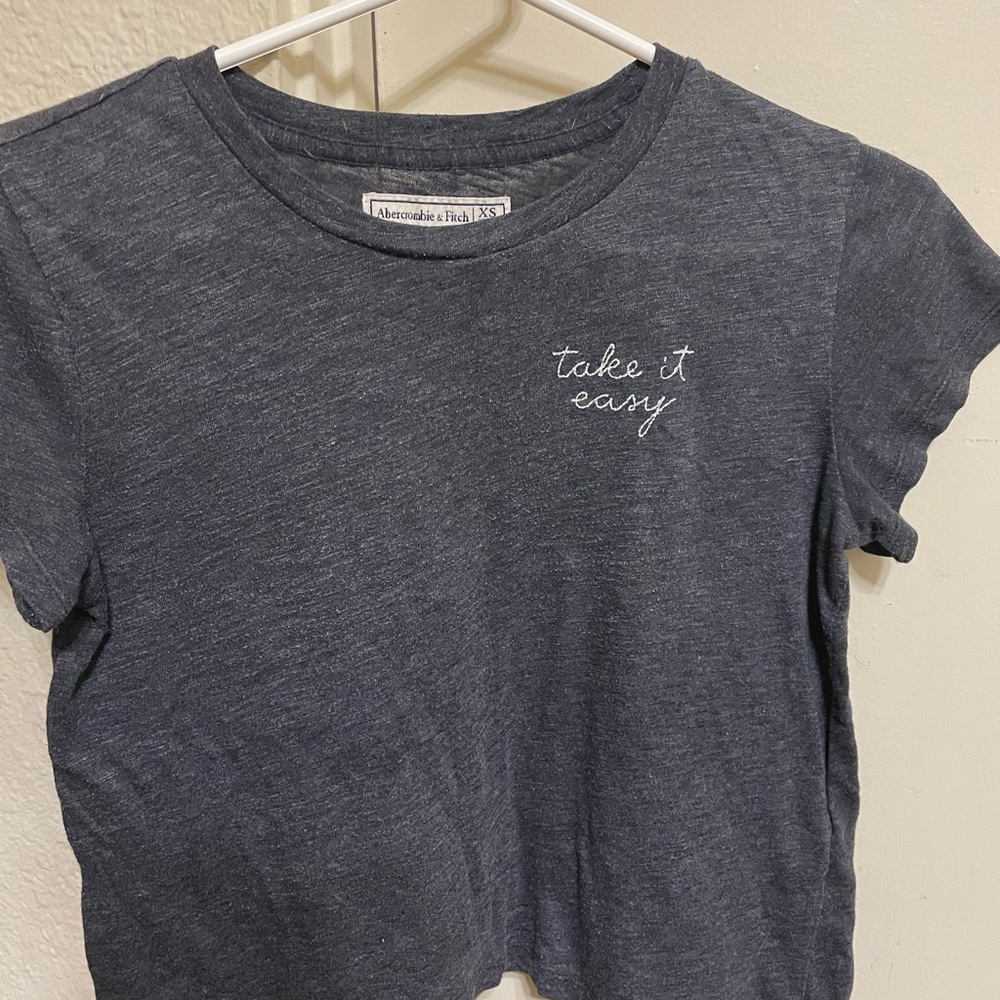 3/$20 Take it easy shirt 🤙🏼